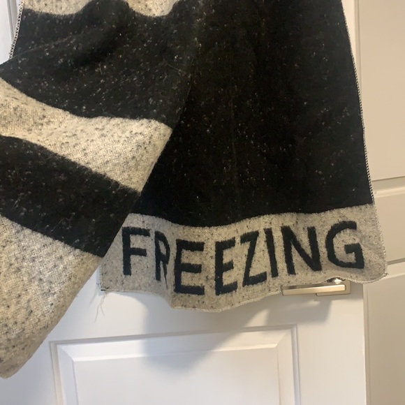 BLANKET SCARF - Picture 4 of 4